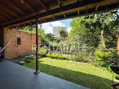 Casa de 3 alcobas en venta en Intermedia, Envigado, 240 m² · foto 10 de 20
