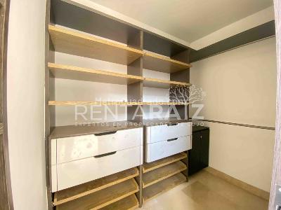 Apartamento de 3 alcobas en arriendo en Castropol Poblado, Medellín, 172 m² · foto 4 de 20