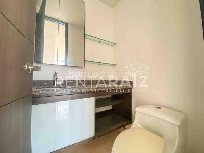 Apartamento de 3 alcobas en arriendo en Castropol Poblado, Medellín, 172 m² · foto 9 de 20