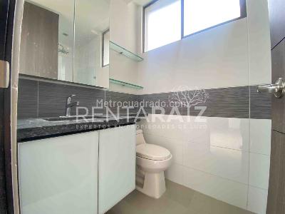 Apartamento de 3 alcobas en arriendo en Castropol Poblado, Medellín, 172 m² · foto 18 de 20