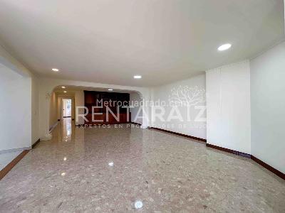 Apartamento de 3 alcobas en venta en El Poblado, Medellín, 170 m² · foto 2 de 20