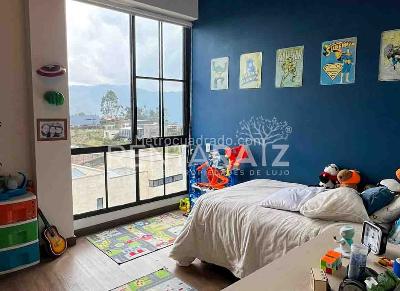 Casa de 4 alcobas en venta en Envigado El Escobero, Envigado, 245 m² · foto 13 de 20