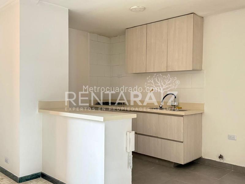 Spacious 4BR Apartment in Laureles - 6