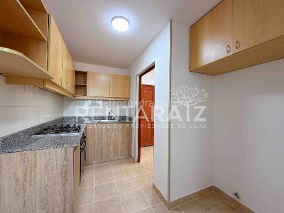 Apartamento de 3 alcobas en arriendo en Los Balsos, Medellín, 97 m² · foto 12 de 20