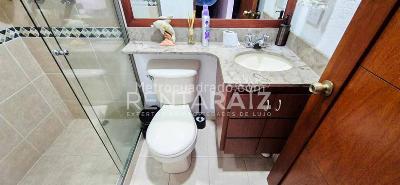 Casa en venta en Loma Del Escobero, Envigado · foto 9 de 18