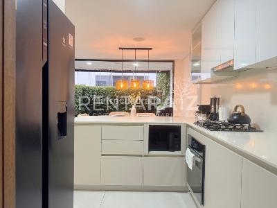 Casa de 3 alcobas en venta en San Lucas, Medellín, 168 m² · foto 9 de 20