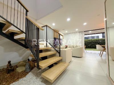 Casa de 3 alcobas en venta en San Lucas, Medellín, 168 m² · foto 10 de 20