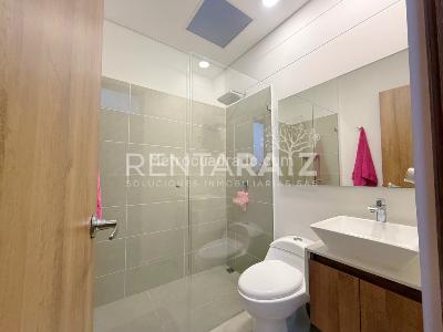 Casa de 3 alcobas en venta en San Lucas, Medellín, 168 m² · foto 15 de 20