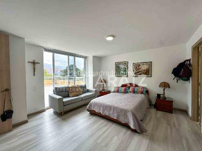 Apartamento de 4 alcobas en venta en Las Palmas, Medellín, 210 m² · foto 4 de 20