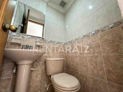 Apartamento de 3 alcobas en venta en Laureles, Medellín, 131 m² · foto 13 de 20