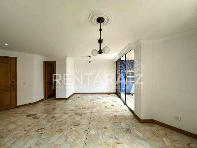 Apartamento de 3 alcobas en venta en Laureles, Medellín, 131 m² · foto 3 de 20
