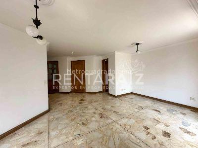 Apartamento de 3 alcobas en venta en Laureles, Medellín, 131 m² · foto 5 de 20