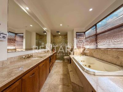 Apartamento en venta en El Poblado, Medellín · foto 19 de 20