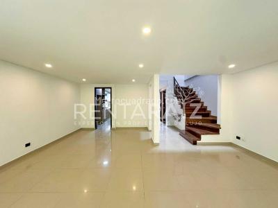 Casa de 3 alcobas en venta en La Calleja, Envigado, 180 m² · foto 19 de 20