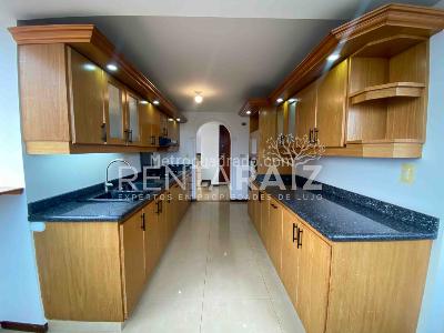Apartamento en arriendo en Los Balsos, Medellín · foto 2 de 20