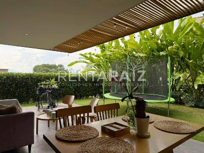 Casa de 3 alcobas en venta en San Lucas, Medellín, 270 m² · foto 5 de 20