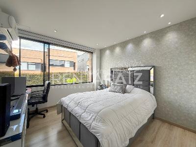 Casa de 3 alcobas en venta en San Lucas, Medellín, 225 m² · foto 19 de 20