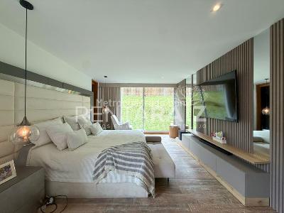 Casa de 3 alcobas en venta en Las Palmas, Medellín, 345 m² · foto 19 de 20