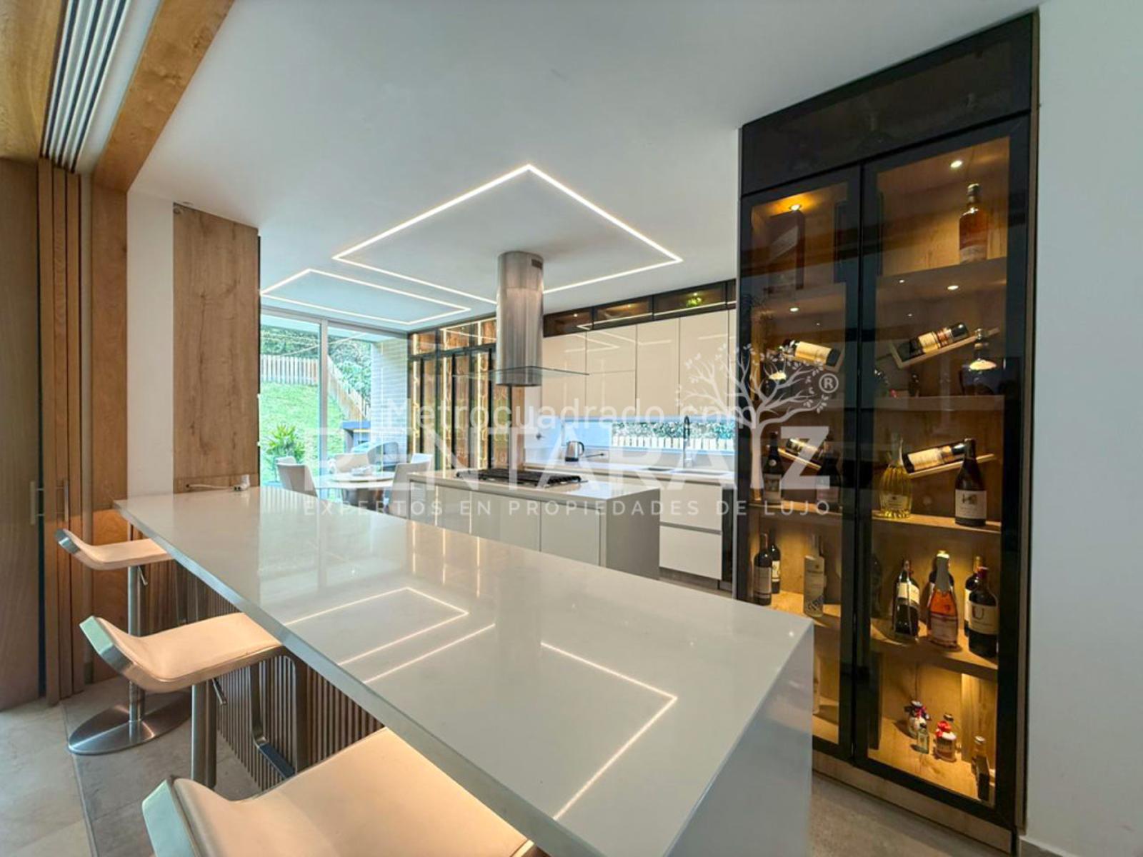 Casa de 3 habitaciones en venta en Las Palmas, Medellín — imagen 1 de 20