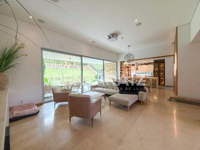 Casa de 3 alcobas en venta en Las Palmas, Medellín, 345 m² · foto 9 de 20