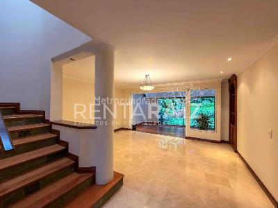 Casa de 3 alcobas en venta en Poblado Balsos, Medellín, 257 m² · foto 4 de 20