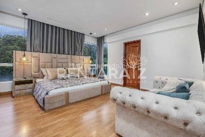 Apartamento de 4 alcobas en venta en Los Balsos, Medellín, 987 m² · foto 2 de 20