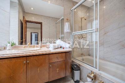 Apartamento de 4 alcobas en venta en Los Balsos, Medellín, 987 m² · foto 4 de 20