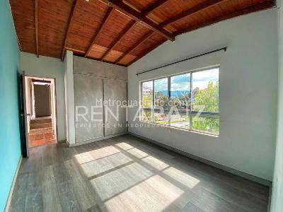 Casa de 3 alcobas en arriendo en Loma De Los Parra, Medellín, 120 m² · foto 12 de 20
