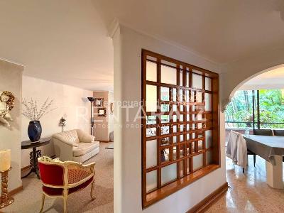 Apartamento de 3 alcobas en venta en Los Balsos, Medellín, 215 m² · foto 4 de 20