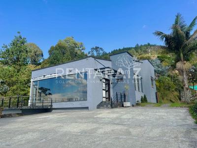 Casa de 3 alcobas en arriendo en Las Palmas Medellin, Envigado, 350 m² · foto 5 de 20