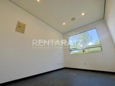 Casa de 3 alcobas en arriendo en Las Palmas Medellin, Envigado, 350 m² · foto 9 de 20
