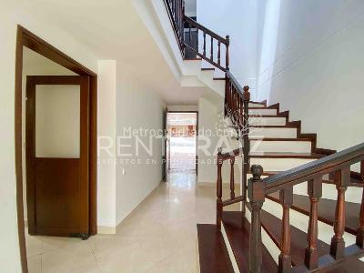 Casa de 3 alcobas en arriendo en Los Benedictinos, Envigado, 200 m² · foto 5 de 20