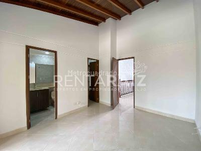 Casa de 3 alcobas en arriendo en Los Benedictinos, Envigado, 200 m² · foto 17 de 20