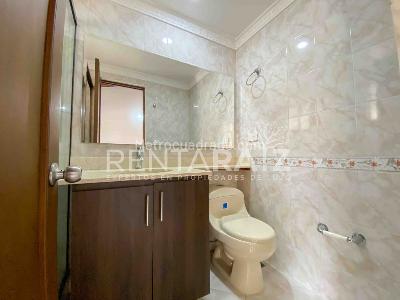 Casa de 3 alcobas en arriendo en Los Benedictinos, Envigado, 200 m² · foto 18 de 20