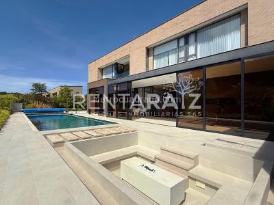 Casa de 3 alcobas en venta en Las Palmas, Medellín, 1650 m² · foto 16 de 20