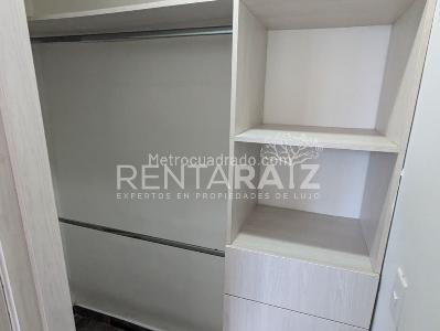 Apartamento de 2 alcobas en venta en Loma De San Jose, Sabaneta, 63 m² · foto 12 de 20