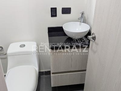 Apartamento de 2 alcobas en venta en Loma De San Jose, Sabaneta, 63 m² · foto 16 de 20