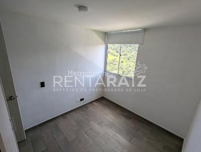 Apartamento de 2 alcobas en venta en Loma De San Jose, Sabaneta, 63 m² · foto 19 de 20