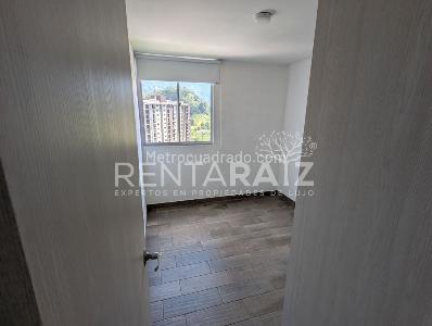 Apartamento de 2 alcobas en venta en Loma De San Jose, Sabaneta, 63 m² · foto 20 de 20