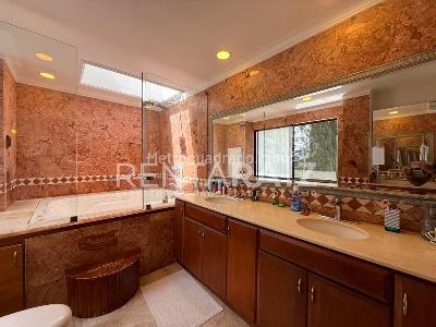 Casa de 4 alcobas en venta en Los Balsos, Medellín, 605 m² · foto 17 de 20