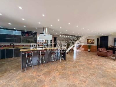 Casa de 5 alcobas en venta en Escobero, Envigado, 700 m² · foto 3 de 20