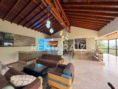 Casa de 5 alcobas en venta en Escobero, Envigado, 700 m² · foto 9 de 20