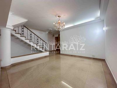 Casa de 3 alcobas en venta en Campestre, Envigado, 229 m² · foto 12 de 20