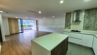 Apartamento en venta en Loma De Las Brujas, Envigado · foto 2 de 20