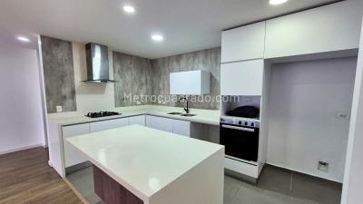 Apartamento en venta en Loma De Las Brujas, Envigado · foto 3 de 20