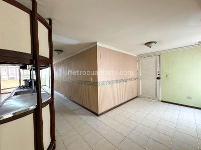 Apartaestudio en venta en El Diamante, Medellín, 95 m² · foto 3 de 20