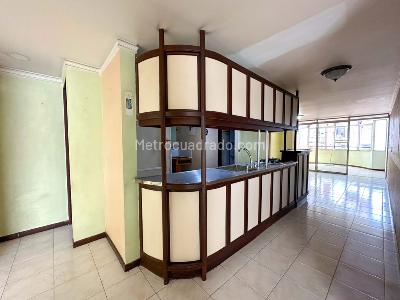 Apartaestudio en venta en El Diamante, Medellín, 95 m² · foto 4 de 20