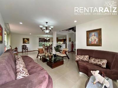 Casa de 4 alcobas en venta en Benedictinos, Envigado, 400 m² · foto 10 de 20
