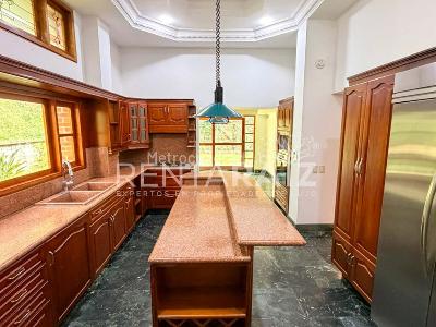 Casa de 3 alcobas en arriendo en El Poblado, Medellín, 578 m² · foto 10 de 20