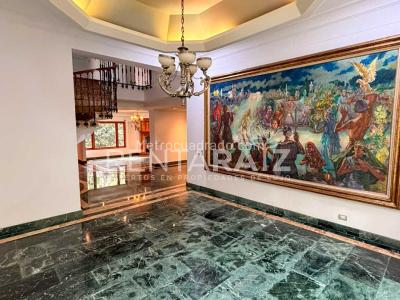 Casa de 3 alcobas en venta en El Poblado, Medellín, 578 m² · foto 4 de 20